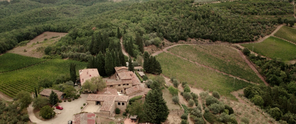 aerial viewo of quercia al poggio in tuscany