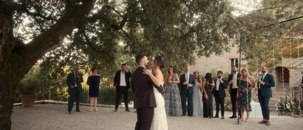Bride and Groom dancing in VIlla Pordenovo
