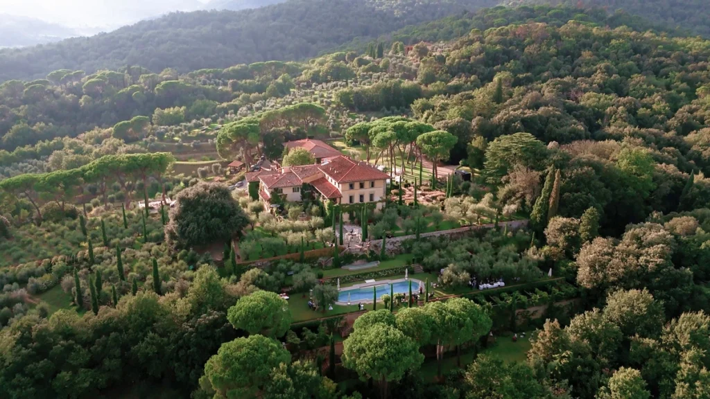 Il Palagio Estate surrounded by tuscan countryside