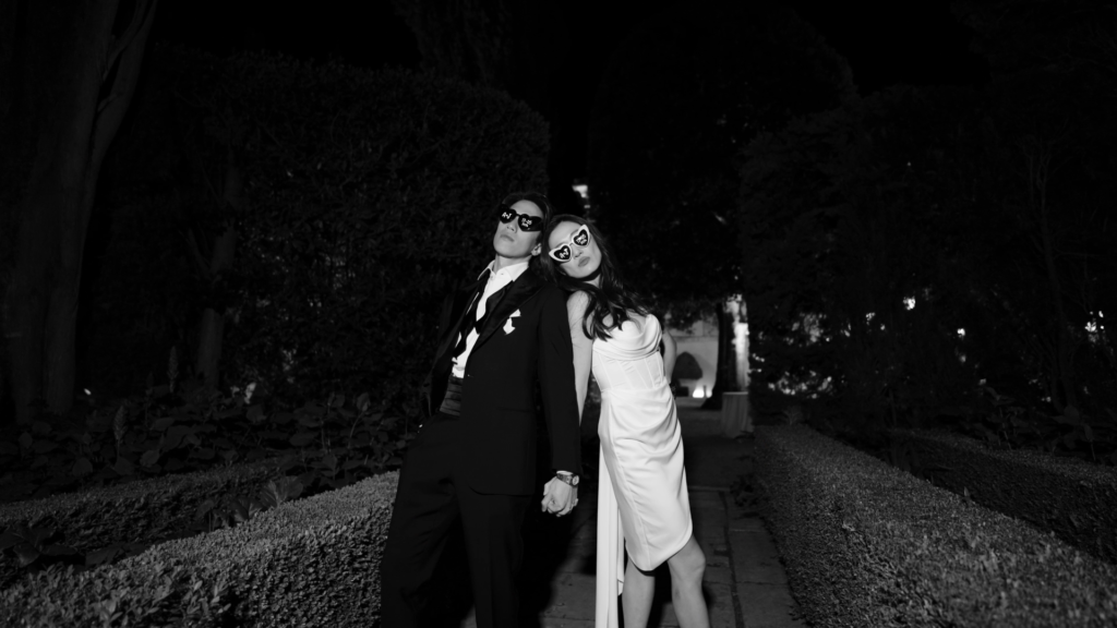The couple during the wedding party in La Foce