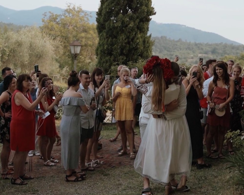 extra___svet__tyler___wedding_videographer_ristonchi_castle_tuscany_italy-1080p.00_05_52_11.Immagine015 extra___svet__tyler___wedding_videographer_ristonchi_castle_tuscany_italy-1080p.00_05_52_11.Immagine015